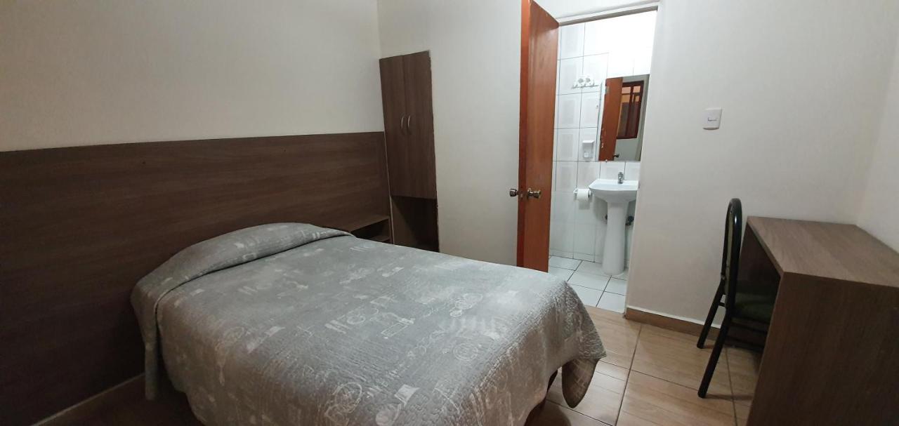 Hostal El Loa Calama Exterior photo